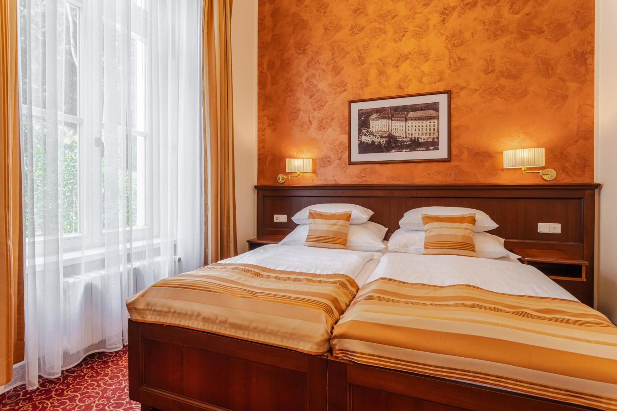 Hotel Radium Palace Jáchymov Kültér fotó