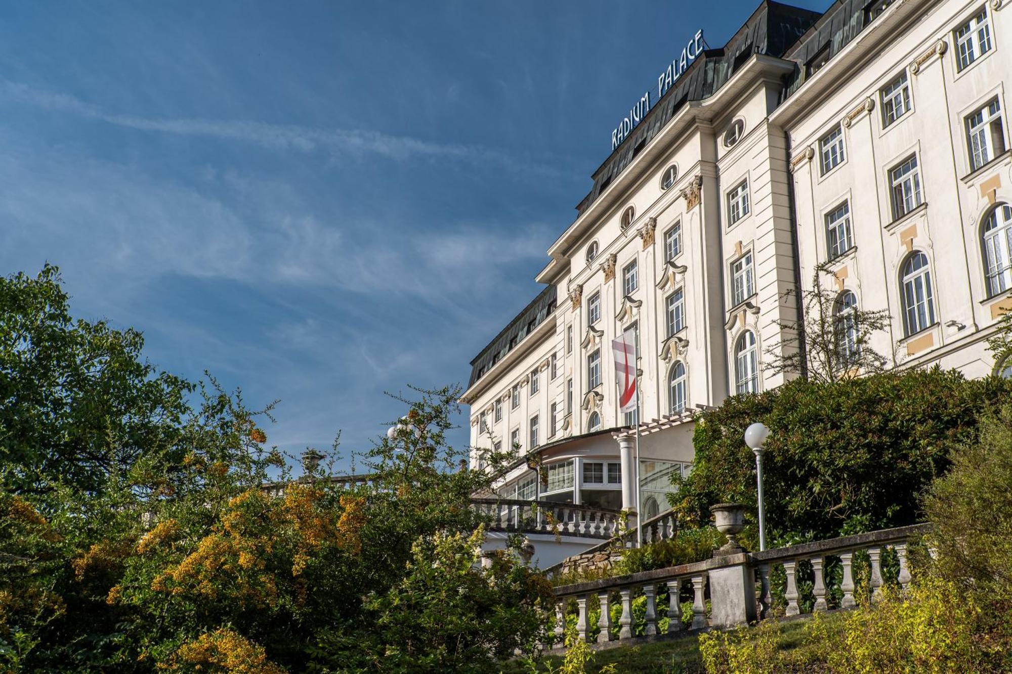 Hotel Radium Palace Jáchymov Kültér fotó