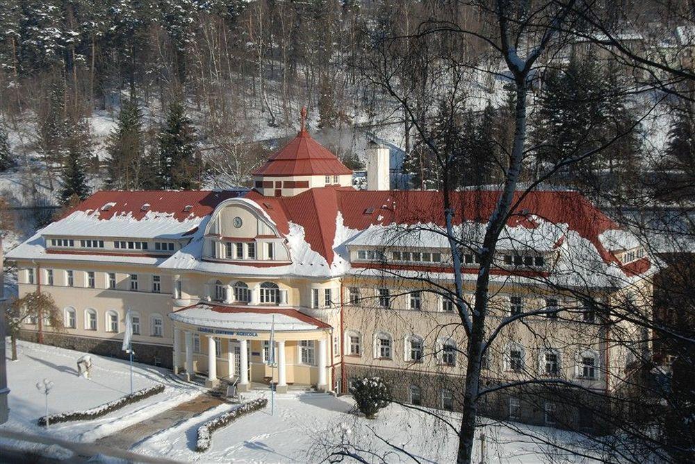 Hotel Radium Palace Jáchymov Kültér fotó