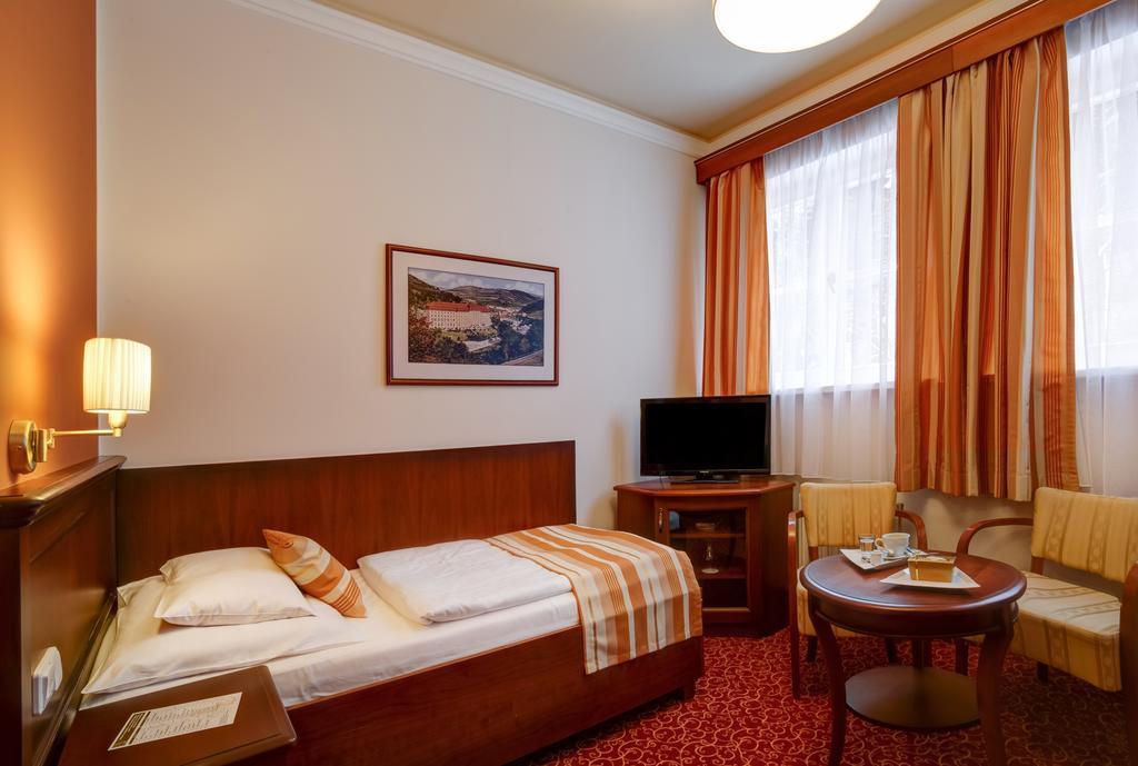 Hotel Radium Palace Jáchymov Kültér fotó