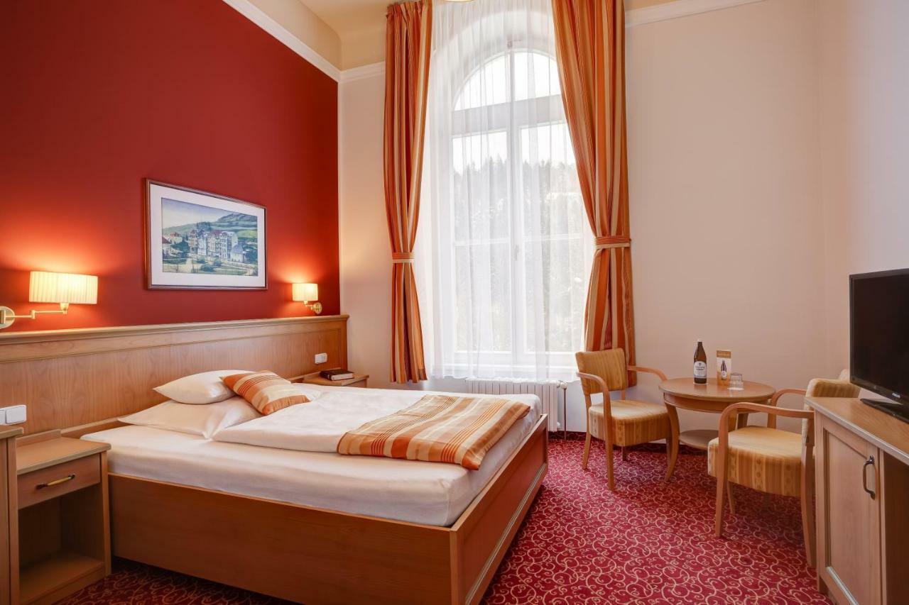 Hotel Radium Palace Jáchymov Kültér fotó